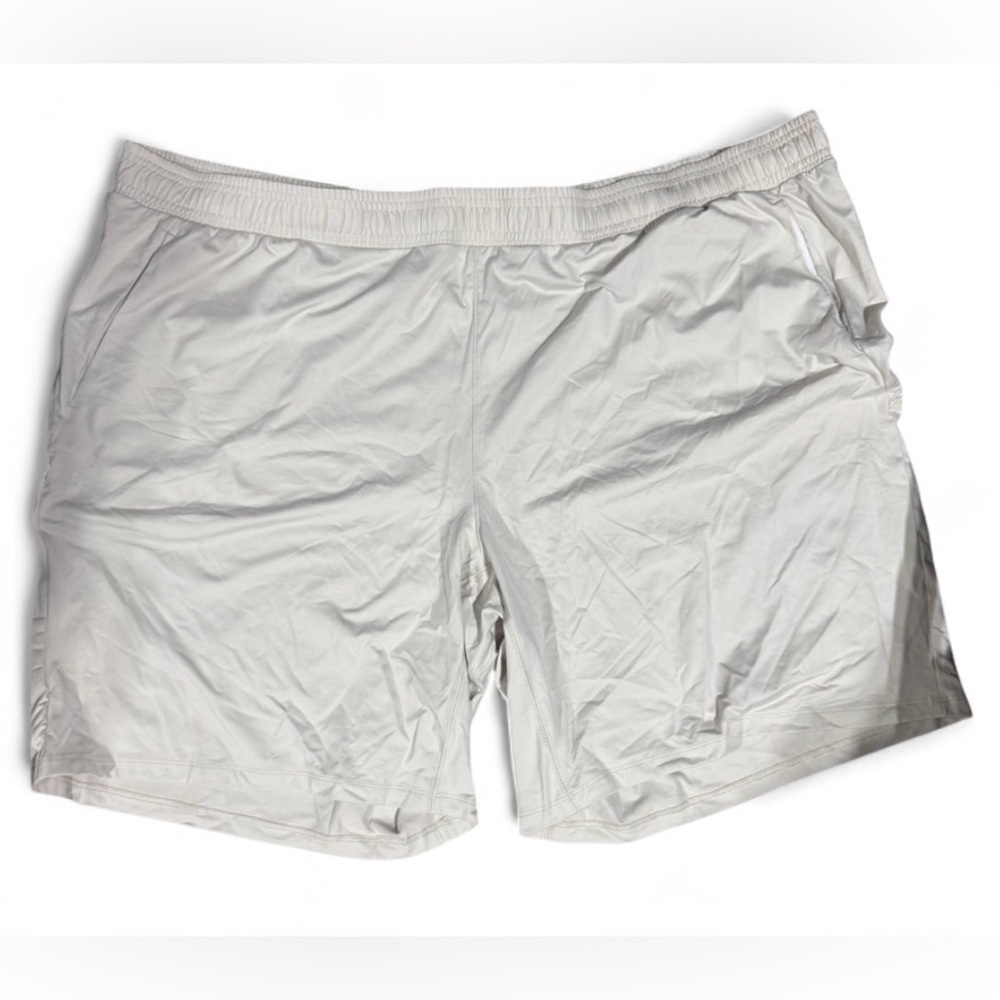 Size 3XL All in Motion Men's White Athletic Shorts